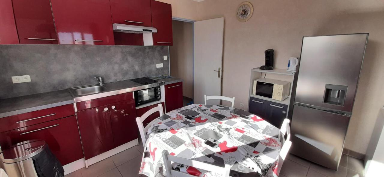 Le Miramar Appartement Face A La Mer - Balcon - Clim Saint-Cyprien  Exterior foto